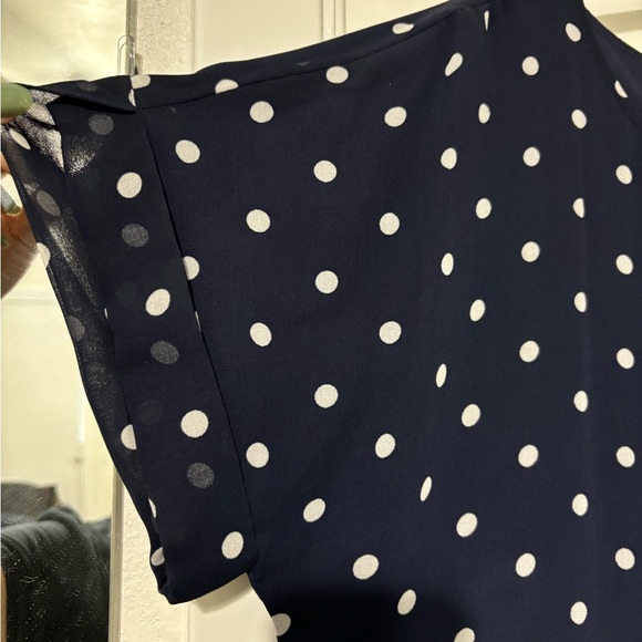 Banana Republic Large navy polkadot blouse top - Picture 3 of 4